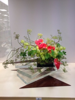 2014�N8���ԓW